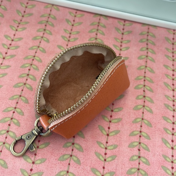 Portland Leather Satuma Mini Taco Keychain - Picture 5 of 5